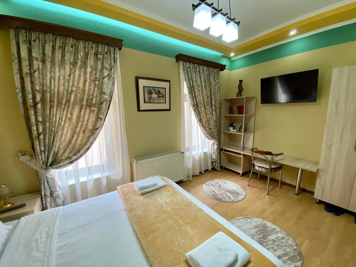 Vila A Hotel Korce 0*,  Albania