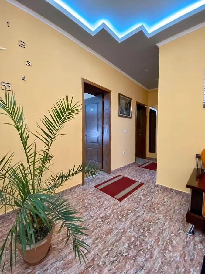 Vila A Hotel Korce 0*,  Albania