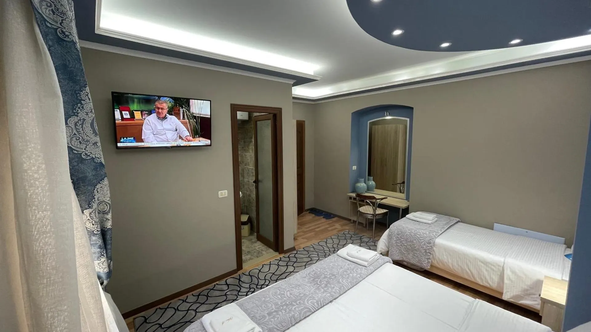 Vila A Hotel Korce